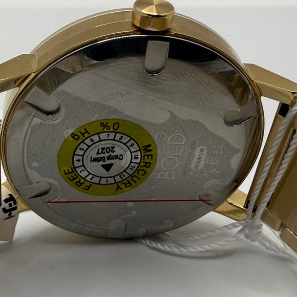 NWT-MOVADO GOLD WATCH! main image 8